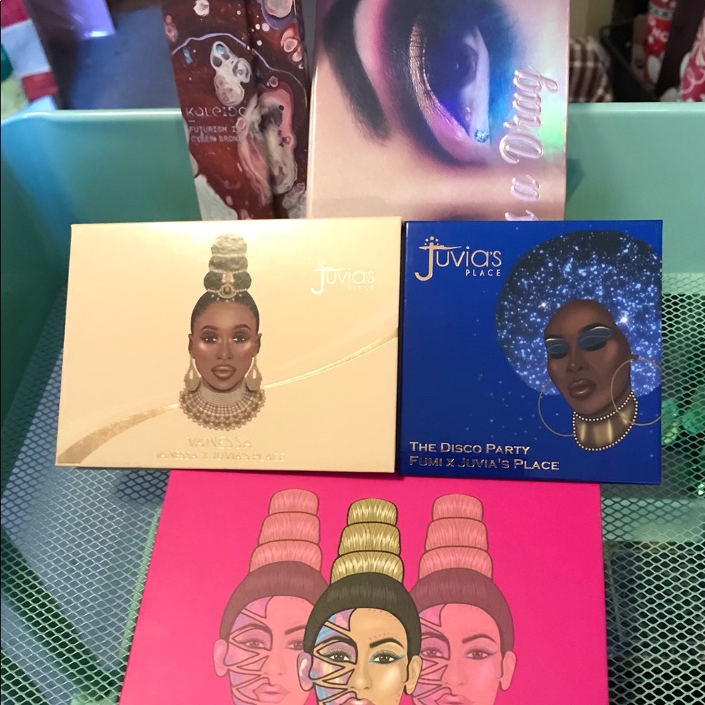 Makeup bundle